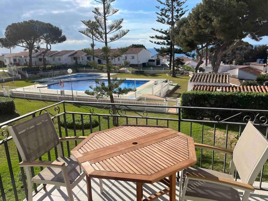 Precioso Loft Con Piscina Y Vistas Apartment ลากาลาเดมิฮาส ภายนอก รูปภาพ